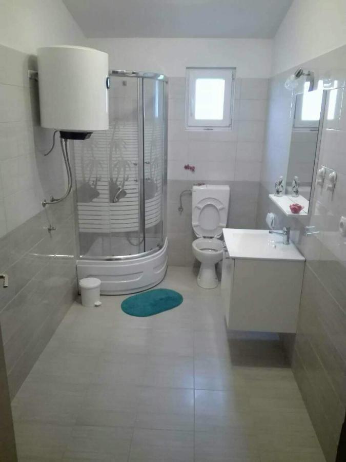 Apartman Vuleta ราชานาส ภายนอก รูปภาพ