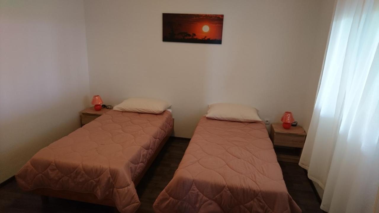 Apartman Vuleta ราชานาส ภายนอก รูปภาพ